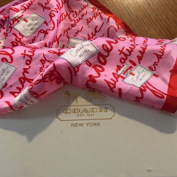 Coach Scarf - Picture 7 of 12